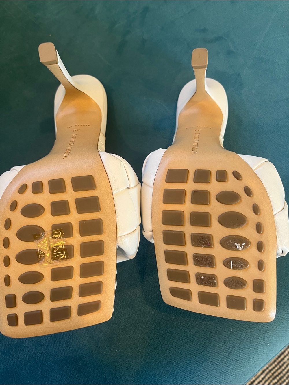 Bottega Veneta Intreccatio Mules.*One Size Off* Left size 37; right size 38 - Picture 9 of 14